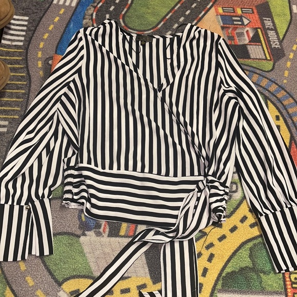 Blouse - Picture 1 of 3